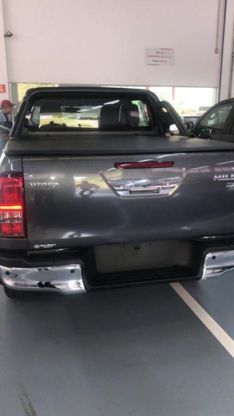 TOYOTA Hilux Caminhonete 2.8 16V SRV 4X4 DIESEL CABINE DUPLA AUTOMTICO, Foto 4
