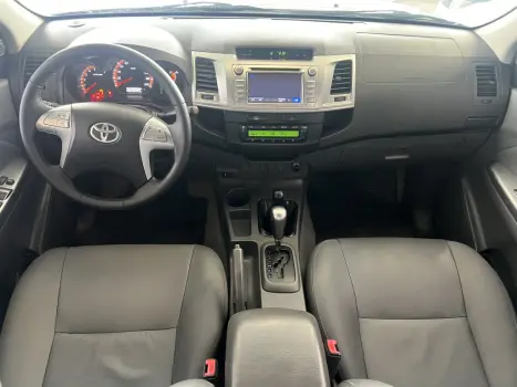 TOYOTA Hilux Caminhonete 2.7 16V 4P SRV FLEX 4X4  CABINE DUPLA AUTOM�TICO, Foto 6