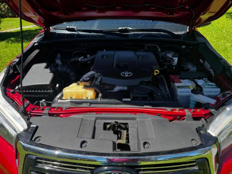 TOYOTA Hilux Caminhonete 2.8 16V SRX 50 ANOS 4X4 TURBO DIESEL CABINE DUPLA AUTOMTICO, Foto 6