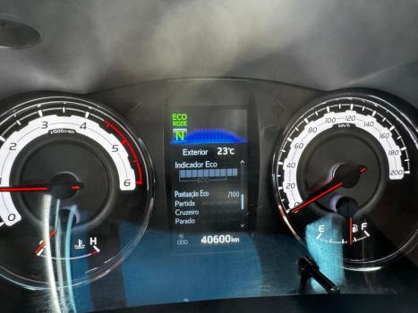 TOYOTA Hilux Caminhonete 2.8 16V SRX 50 ANOS 4X4 TURBO DIESEL CABINE DUPLA AUTOMTICO, Foto 8