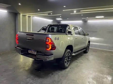TOYOTA Hilux Caminhonete 2.8 16V SRX 4X4 TURBO DIESEL CABINE DUPLA AUTOMTICO, Foto 6
