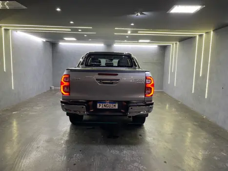 TOYOTA Hilux Caminhonete 2.8 16V SRX 4X4 TURBO DIESEL CABINE DUPLA AUTOMTICO, Foto 8