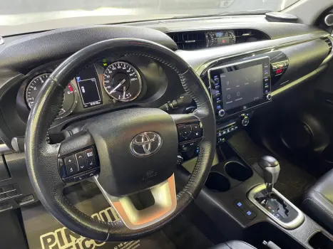 TOYOTA Hilux Caminhonete 2.8 16V SRX 4X4 TURBO DIESEL CABINE DUPLA AUTOMTICO, Foto 11