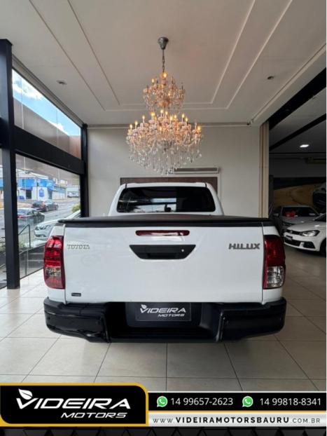TOYOTA Hilux Caminhonete 2.8 4P 4X4 DIESEL CABINE DUPLA, Foto 5
