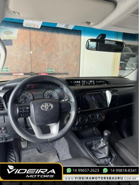 TOYOTA Hilux Caminhonete 2.8 4P 4X4 DIESEL CABINE DUPLA, Foto 9