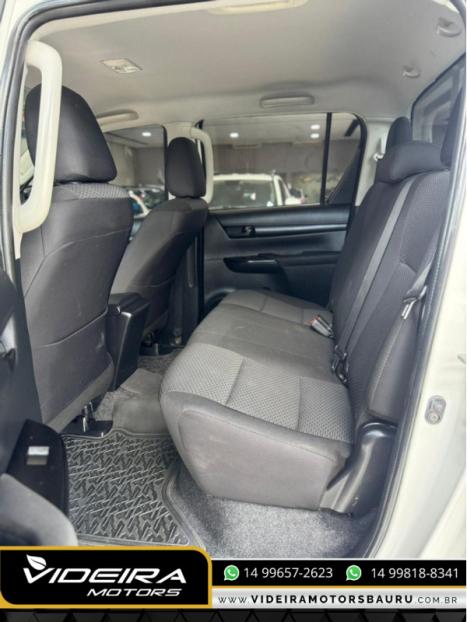 TOYOTA Hilux Caminhonete 2.8 4P 4X4 DIESEL CABINE DUPLA, Foto 10