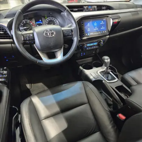TOYOTA Hilux Caminhonete 2.8 16V SRV 4X4 DIESEL CABINE DUPLA AUTOMTICO, Foto 12