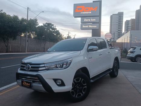 TOYOTA Hilux Caminhonete 2.8 16V SRX 4X4 DIESEL CABINE DUPLA AUTOMTICO, Foto 4