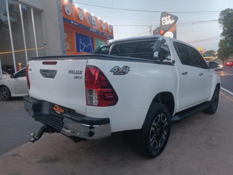 TOYOTA Hilux Caminhonete 2.8 16V SRX 4X4 DIESEL CABINE DUPLA AUTOMTICO, Foto 5