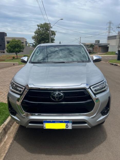 TOYOTA Hilux Caminhonete 2.8 16V SRX 4X4 DIESEL CABINE DUPLA AUTOM�TICO, Foto 2
