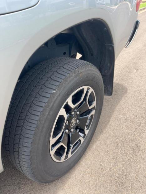 TOYOTA Hilux Caminhonete 2.8 16V SRX 4X4 DIESEL CABINE DUPLA AUTOM�TICO, Foto 6