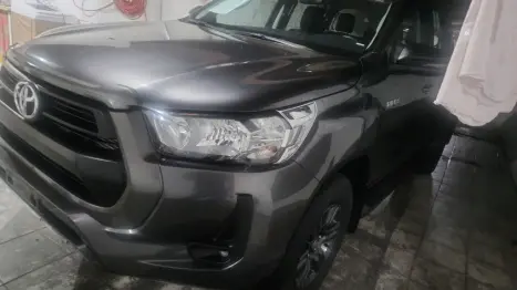 TOYOTA Hilux Caminhonete 2.8 16V 4P SR 4X4 DIESEL CABINE DUPLA AUTOM�TICO, Foto 3