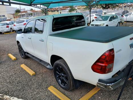 TOYOTA Hilux Caminhonete 2.8 16V 4P SRX DIESEL CABINE DUPLA, Foto 3