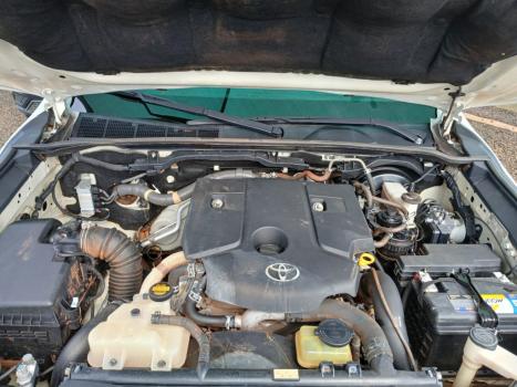 TOYOTA Hilux Caminhonete 2.8 16V 4P SRX DIESEL CABINE DUPLA, Foto 12