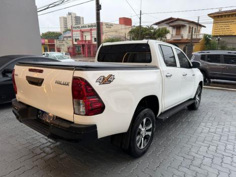 TOYOTA Hilux Caminhonete 2.8 4P 4X4 DIESEL CABINE DUPLA, Foto 6
