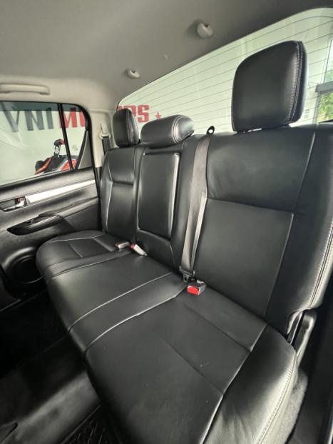 TOYOTA Hilux Caminhonete 2.8 16V 4P SR 4X4 DIESEL CABINE DUPLA AUTOMTICO, Foto 4