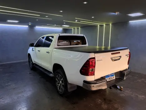 TOYOTA Hilux Caminhonete 2.7 16V 4P SRV FLEX CABINE DUPLA AUTOM�TICO, Foto 6