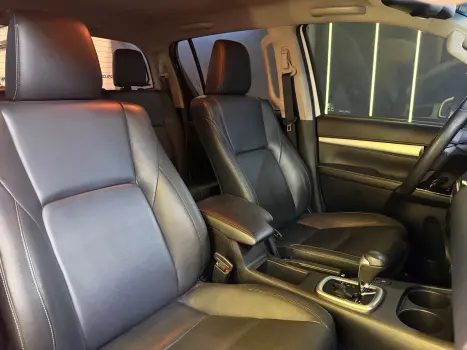 TOYOTA Hilux Caminhonete 2.7 16V 4P SRV FLEX CABINE DUPLA AUTOM�TICO, Foto 13