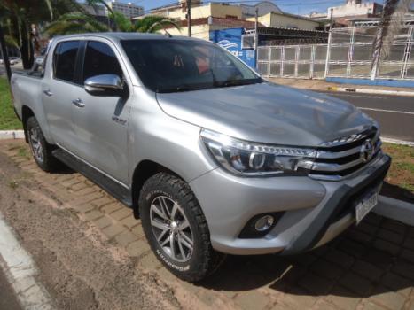 TOYOTA Hilux Caminhonete 2.8 16V SRX 4X4 TURBO DIESEL CABINE DUPLA AUTOM�TICO, Foto 2