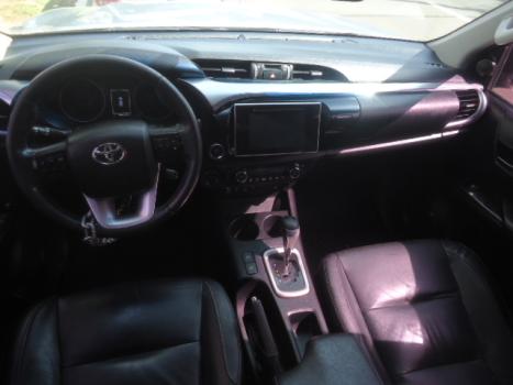 TOYOTA Hilux Caminhonete 2.8 16V SRX 4X4 TURBO DIESEL CABINE DUPLA AUTOM�TICO, Foto 4