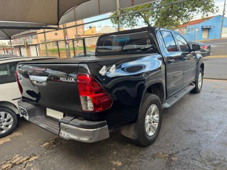 TOYOTA Hilux Caminhonete 2.7 16V 4P SR CABINE DUPLA AUTOM�TICO, Foto 4