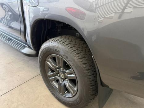 TOYOTA Hilux Caminhonete 2.8 16V 4P SR 4X4 DIESEL CABINE DUPLA AUTOM�TICO, Foto 5