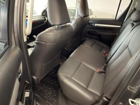 TOYOTA Hilux Caminhonete 2.8 16V 4P SR 4X4 DIESEL CABINE DUPLA AUTOM�TICO, Foto 8