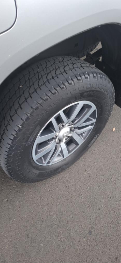 TOYOTA Hilux Caminhonete 2.7 16V 4P SRV FLEX 4X4  CABINE DUPLA AUTOM�TICO, Foto 7