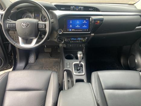TOYOTA Hilux Caminhonete 2.8 16V SRV 4X4 DIESEL CABINE DUPLA AUTOM�TICO, Foto 9