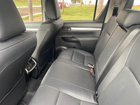 TOYOTA Hilux Caminhonete 2.8 16V SRV 4X4 DIESEL CABINE DUPLA AUTOM�TICO, Foto 11