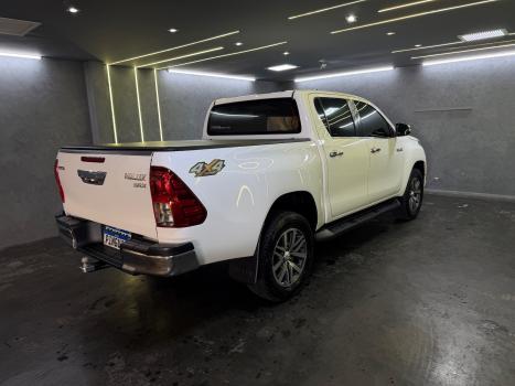 TOYOTA Hilux Caminhonete 2.8 16V SRX 4X4 TURBO DIESEL CABINE DUPLA AUTOM�TICO, Foto 7