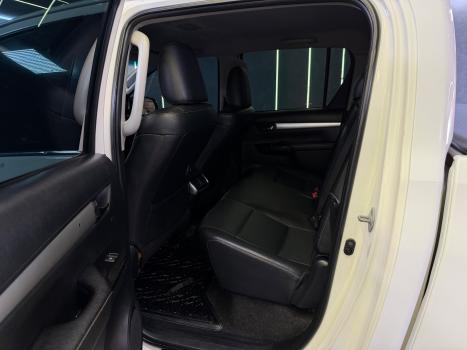 TOYOTA Hilux Caminhonete 2.8 16V SRX 4X4 TURBO DIESEL CABINE DUPLA AUTOM�TICO, Foto 8