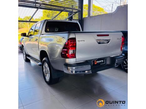 TOYOTA Hilux Caminhonete 2.8 16V SRV 4X4 DIESEL CABINE DUPLA AUTOM�TICO, Foto 4
