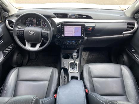 TOYOTA Hilux Caminhonete 2.8 16V SRV 4X4 DIESEL CABINE DUPLA AUTOM�TICO, Foto 9