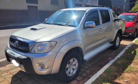 TOYOTA Hilux Caminhonete 3.0 4P 4X4 SRV TURBO DIESEL CABINE DUPLA AUTOM�TICO, Foto 2