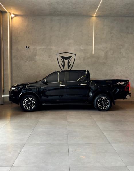 TOYOTA Hilux Caminhonete 2.8 16V SRX 4X4 DIESEL CABINE DUPLA AUTOM�TICO, Foto 2