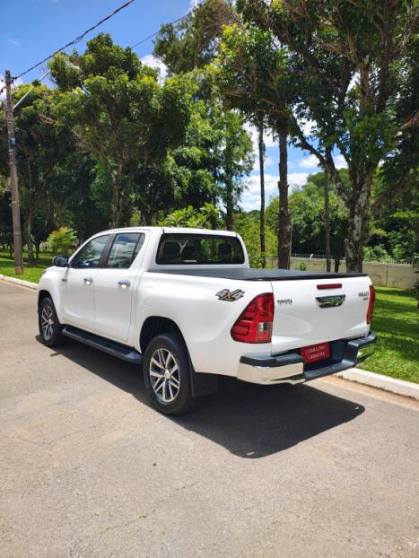 TOYOTA Hilux Caminhonete 2.8 16V SRV 4X4 DIESEL CABINE DUPLA AUTOM�TICO, Foto 3