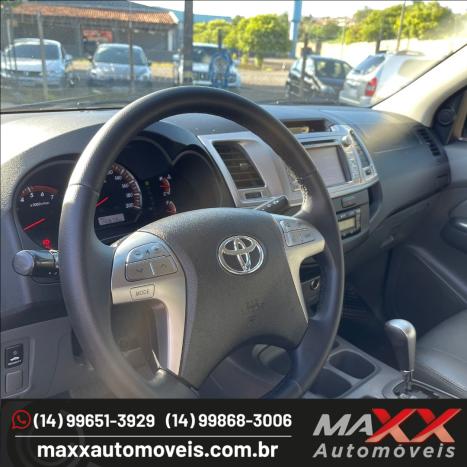 TOYOTA Hilux Caminhonete 2.7 16V 4P SRV FLEX 4X4  CABINE DUPLA AUTOM�TICO, Foto 9