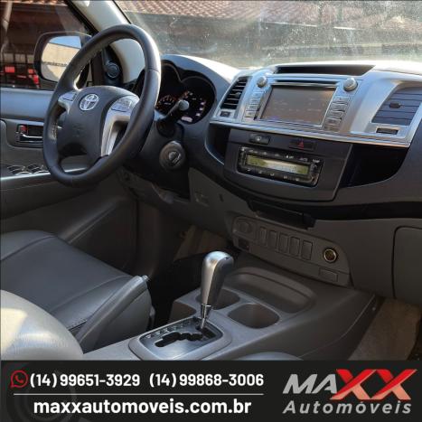 TOYOTA Hilux Caminhonete 2.7 16V 4P SRV FLEX 4X4  CABINE DUPLA AUTOM�TICO, Foto 13