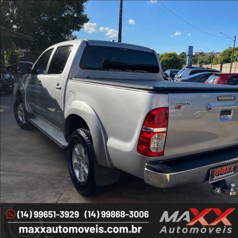 TOYOTA Hilux Caminhonete 2.7 16V 4P SRV FLEX 4X4  CABINE DUPLA AUTOM�TICO, Foto 17