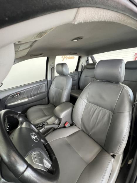 TOYOTA Hilux Caminhonete 3.0 4P 4X4 SRV TURBO DIESEL CABINE DUPLA, Foto 8