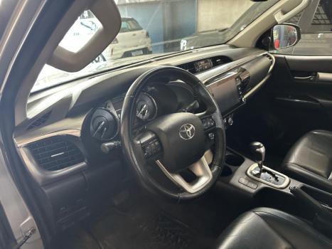 TOYOTA Hilux Caminhonete 2.8 16V SRV 4X4 DIESEL CABINE DUPLA AUTOM�TICO, Foto 11