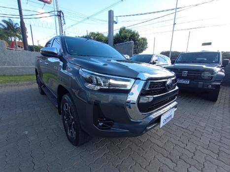 TOYOTA Hilux Caminhonete 2.8 16V SRX 4X4 TURBO DIESEL CABINE DUPLA AUTOM�TICO, Foto 3