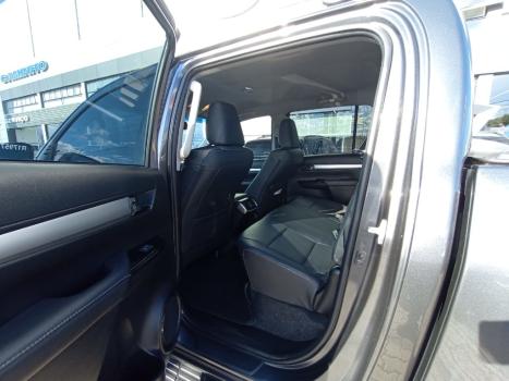 TOYOTA Hilux Caminhonete 2.8 16V SRX 4X4 TURBO DIESEL CABINE DUPLA AUTOM�TICO, Foto 10
