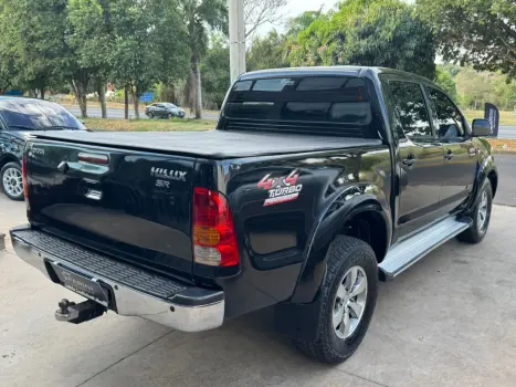 TOYOTA Hilux Caminhonete 3.0 4P 4X4 SRV TURBO DIESEL CABINE DUPLA, Foto 4