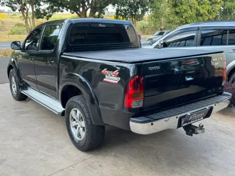 TOYOTA Hilux Caminhonete 3.0 4P 4X4 SRV TURBO DIESEL CABINE DUPLA, Foto 6