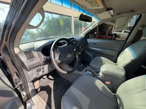 TOYOTA Hilux Caminhonete 3.0 4P 4X4 SRV TURBO DIESEL CABINE DUPLA, Foto 7