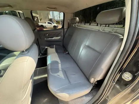 TOYOTA Hilux Caminhonete 3.0 4P 4X4 SRV TURBO DIESEL CABINE DUPLA, Foto 9