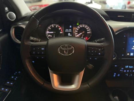 TOYOTA Hilux Caminhonete 2.8 16V SRX PLUS 4X4 TURBO DIESEL CABINE DUPLA AUTOM�TICO, Foto 8