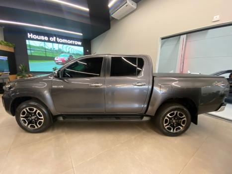 TOYOTA Hilux Caminhonete 2.8 16V SRV 4X4 DIESEL CABINE DUPLA AUTOM�TICO, Foto 8